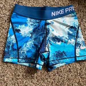 NikePro tights, Kids small